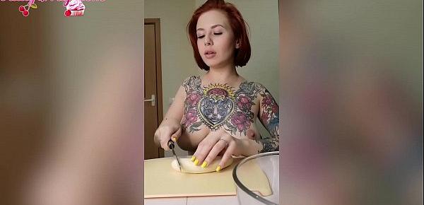  Sexy Passion Naked Prepares Banana Yum - Fetish